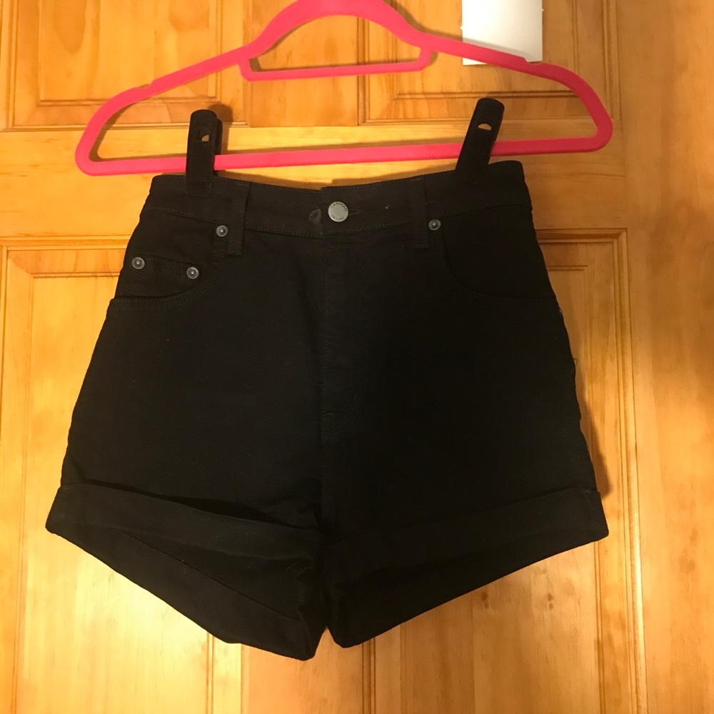 Black high waisted carmar shorts